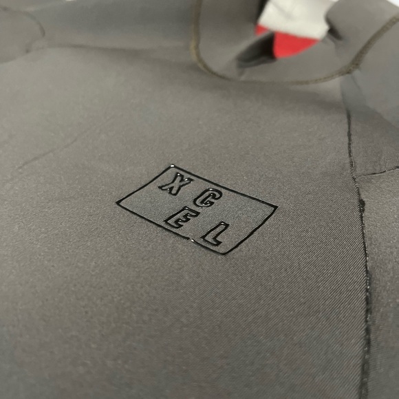 XCEL XS Wetsuit Top - Picture 1 of 12